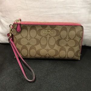 Coach wallet/wristlet